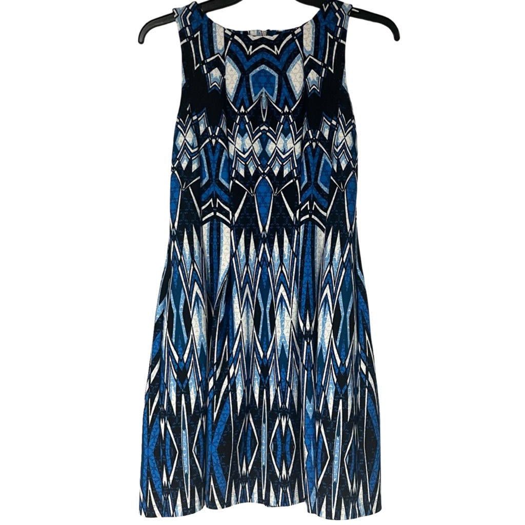 Gabby Skye Blue And White Geometric Knee Length Dress